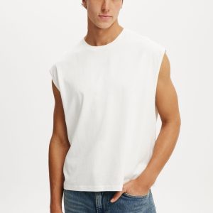 Cropped Fit Muscle