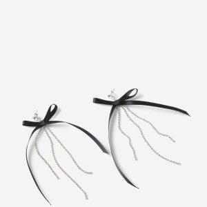 Mid Charm Earring