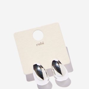 Mid Charm Earring